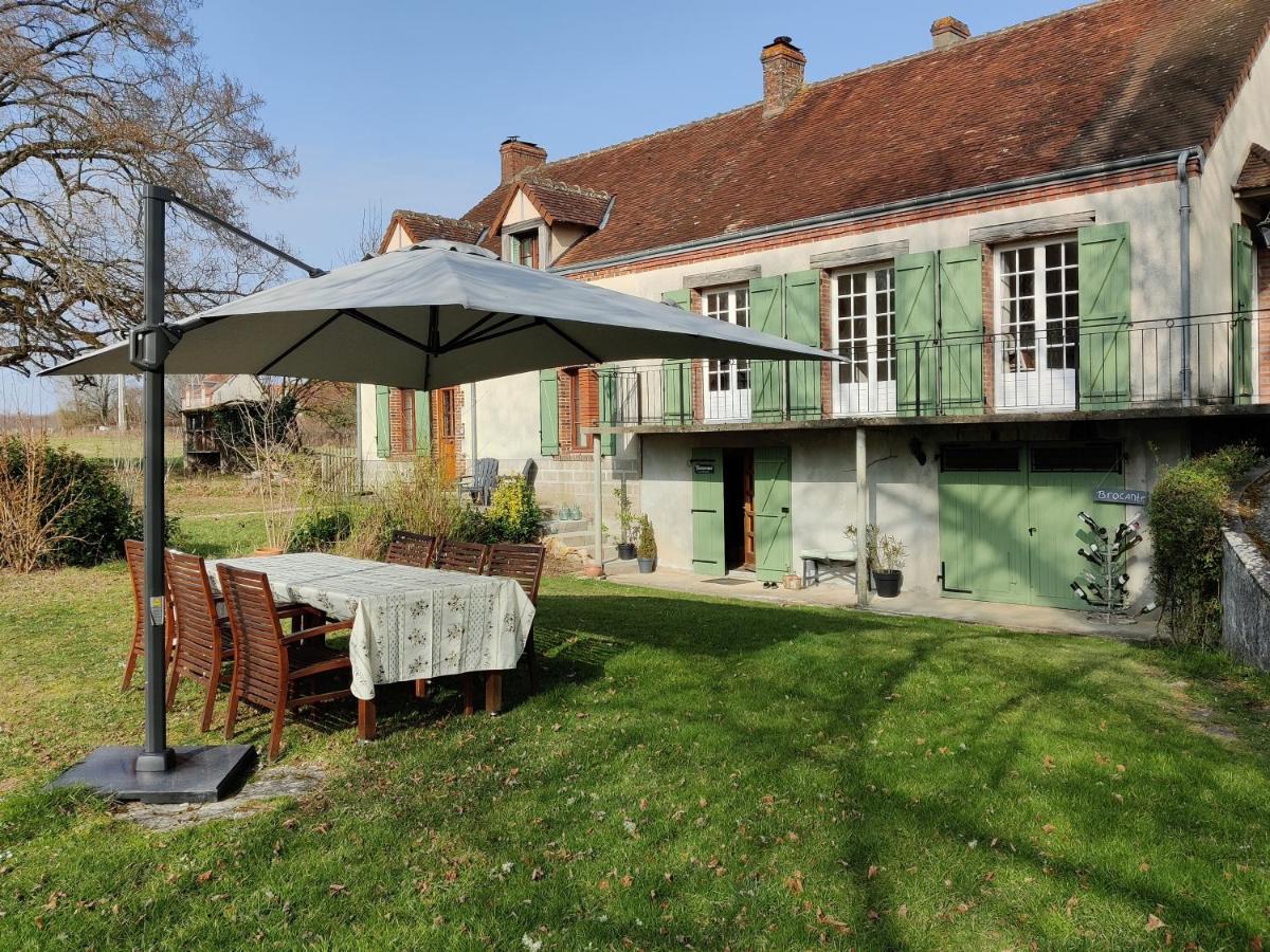 Chambres D'Hotes / B&B Chez Mon Reve Eguzon-Chantome Exterior foto